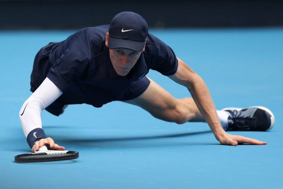 中网第7比赛日看点：高芙领衔冲击八强，辛纳再战德米纳尔