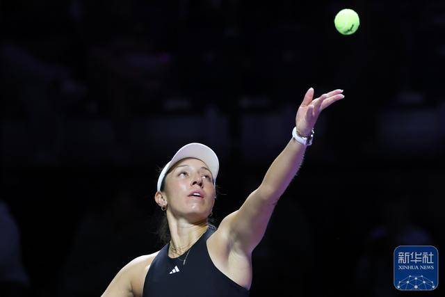 开云网址-网球丨WTA年(nián)终总决赛：萨巴(bā)伦卡胜佩古拉