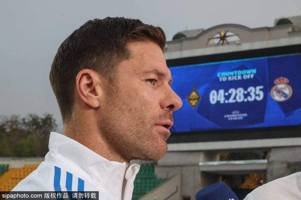 kaiyun-卡雷拉斯：更衣室团结一致是赢球关键 我能适应任何防守阵型