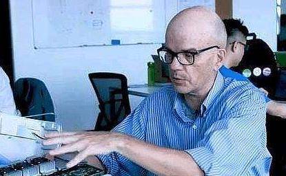 美国落魄科学家，戴维·布雷迪投奔中国，在我国研发10亿级相机